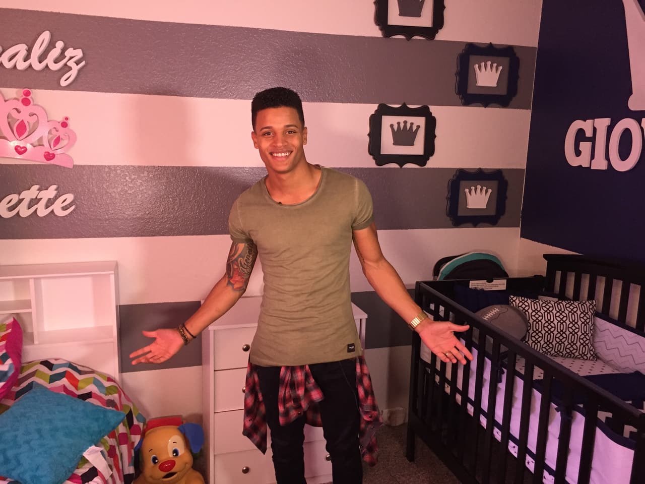 Christian te da la bienvenida al cuarto de sus hijos.