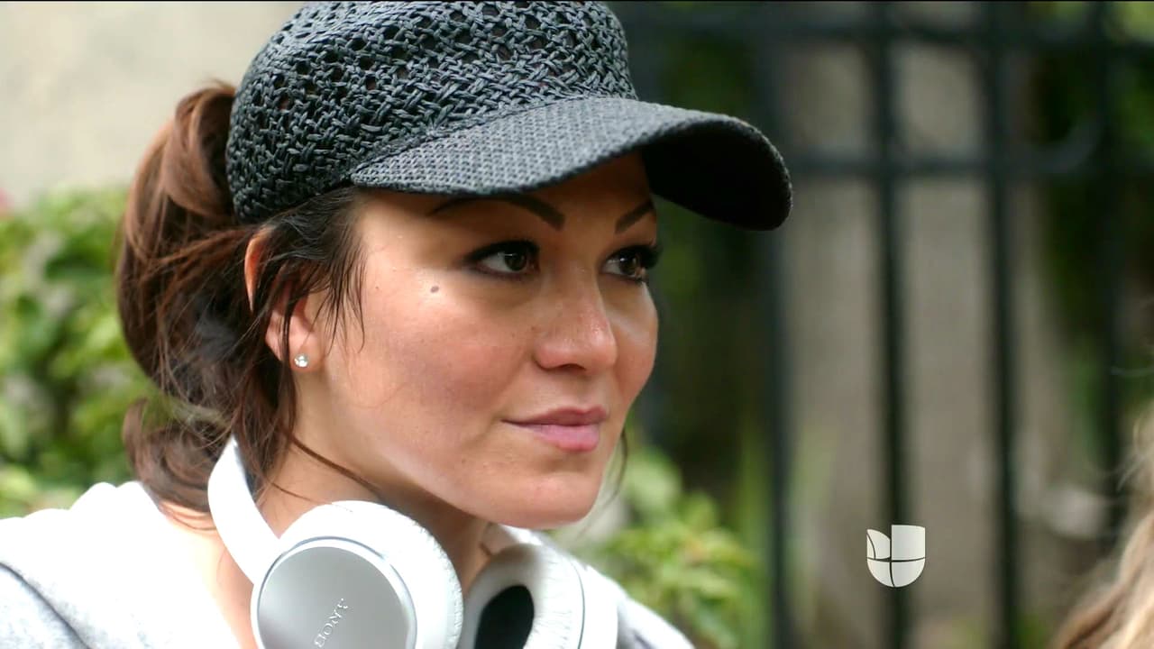 Desafortunadamente Jenni descubrió cuando ‘Chiquis’ entregó el dinero.