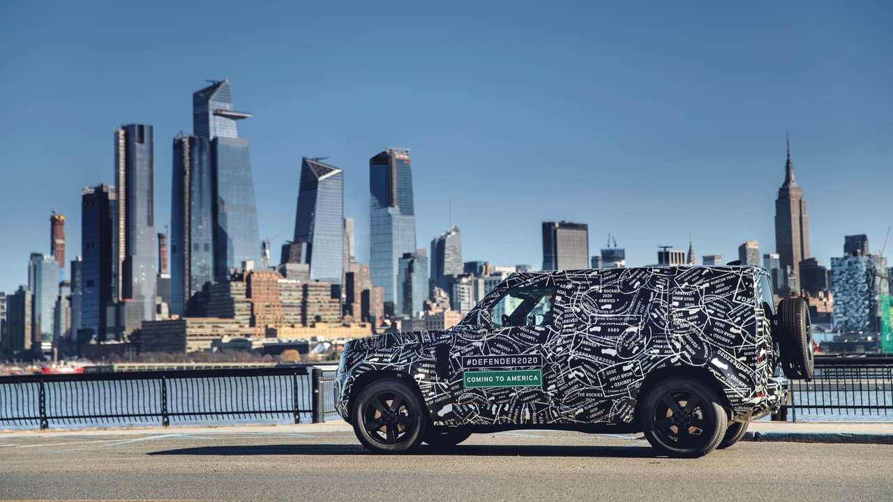 La Land Rover Defender 2020 será
<b>revelada en 2019</b>.