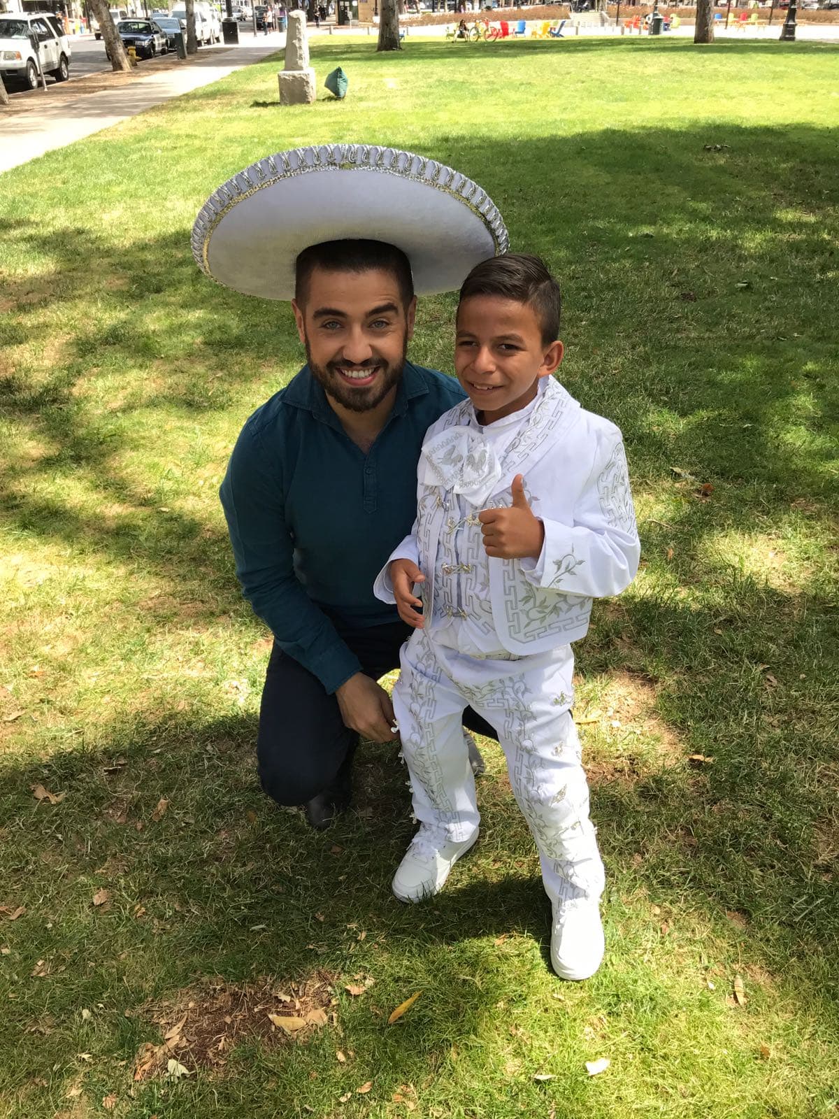 Borja también se puso el sombrero de Marlon.