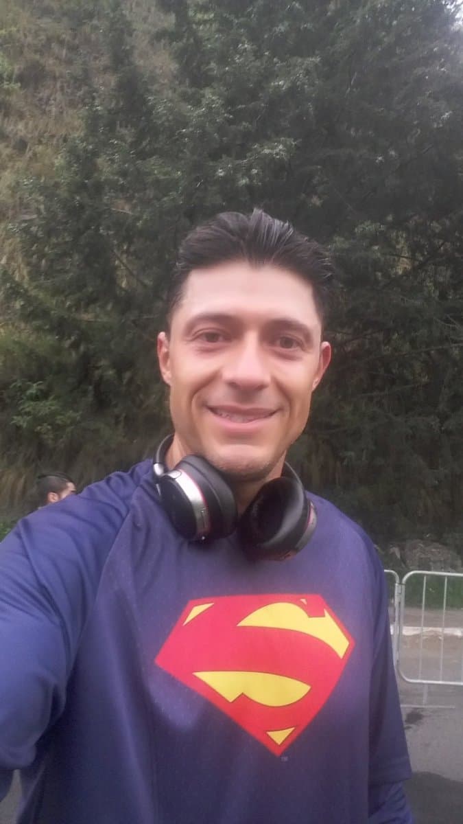 "No nos dejan tomar una videollamada con nuestras familias para que vean a nuestros hijos, parecemos delincuentes; a pesar de que hemos demostrado durante los procesos (legales) que todo lo que se ha dicho de nuestros casos es mentira; y aún así se van alargando, les dan voz y voto a las personas que mienten, perjudicando a nuestros niños y a nuestras niñas", aseguró.