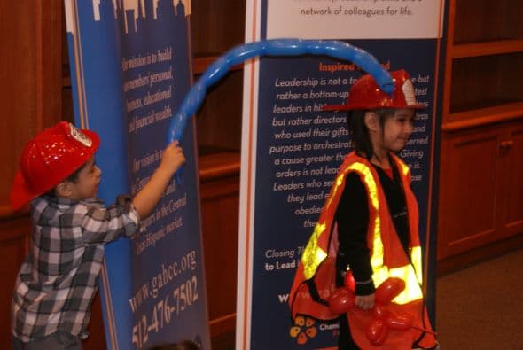 Miles se dieron cita a la octava edición de la Feria Para Aprender, en donde la comunidad hispana recibió información sobre educación en todos los niveles.