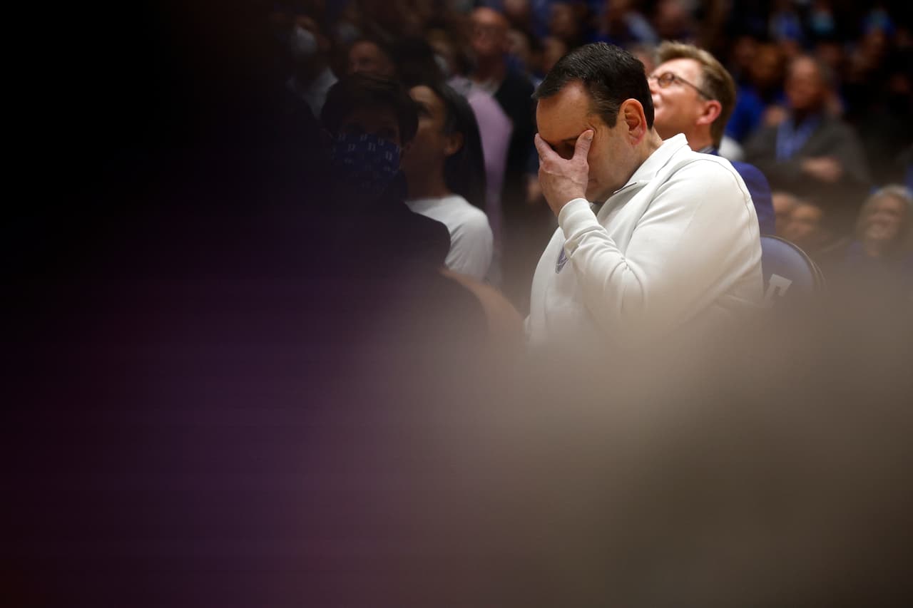 Además de sus campeonatos con los Duke Blue Devils, Krzyzewski ganó 3 medallas de oro como entrenador de la selección de Estados Unidos en las olimpiadas de 2008, 2012 y 2016.