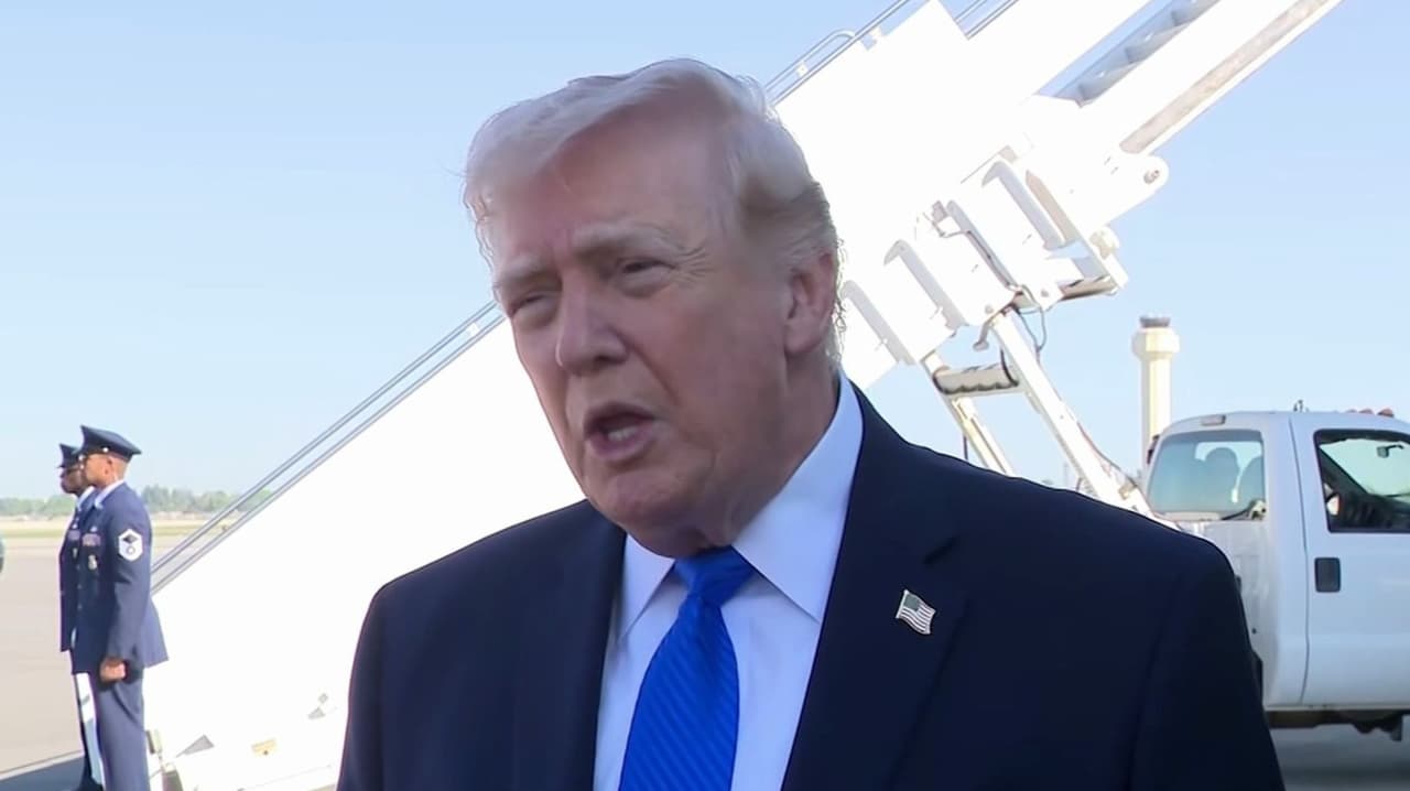 ¿Agentes de ICE en aeropuertos pueden usar máscaras? Esto dice Donald Trump