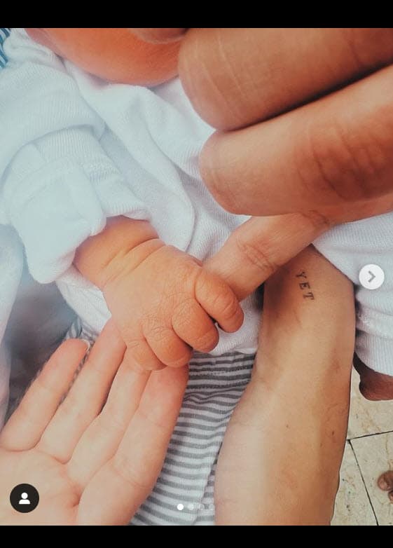 El cantante no aclaró, al momento de la publicación de las imágenes en Instagram, la fecha exacta del nacimiento de su hijo. 
<br>