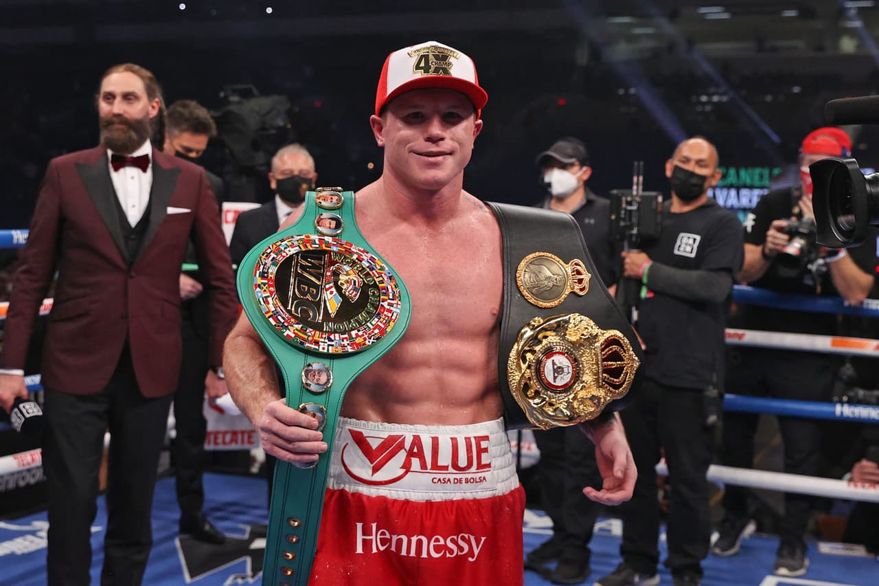Saúl ‘Canelo’ Álvarez, el mejor libra por libra, derrotó por decisión unánime a Callum Smith.