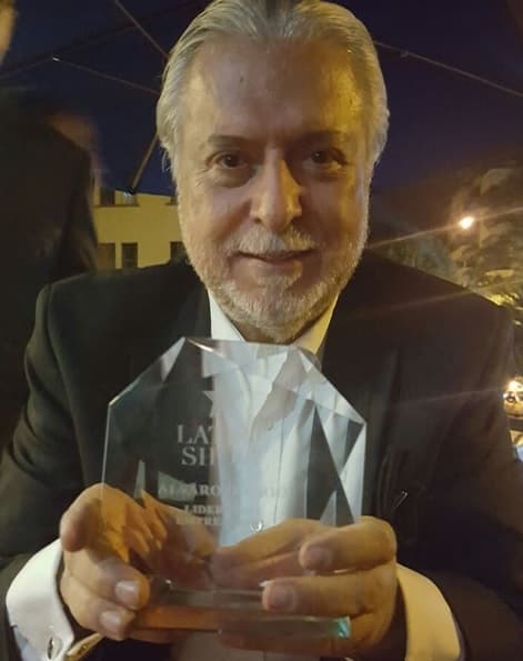 J Balvin le ha robado el corazón a sus fans. Este año tiene seis nominaciones a Premio Lo Nuestro.