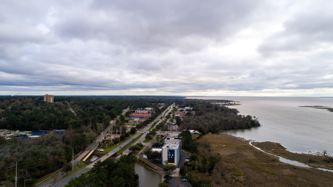 <b>Puesto 8. Daphne-Fairhope-Foley, Alabama</b>
<br>
<br>Aumento de la población por la migración: 24.9% entre 2010 y 2020. El área metropolitana recibió 45,301 nuevos habitantes en la última década.
<br>
<br>Población estimada en 2020: 229,287personas.
<br>