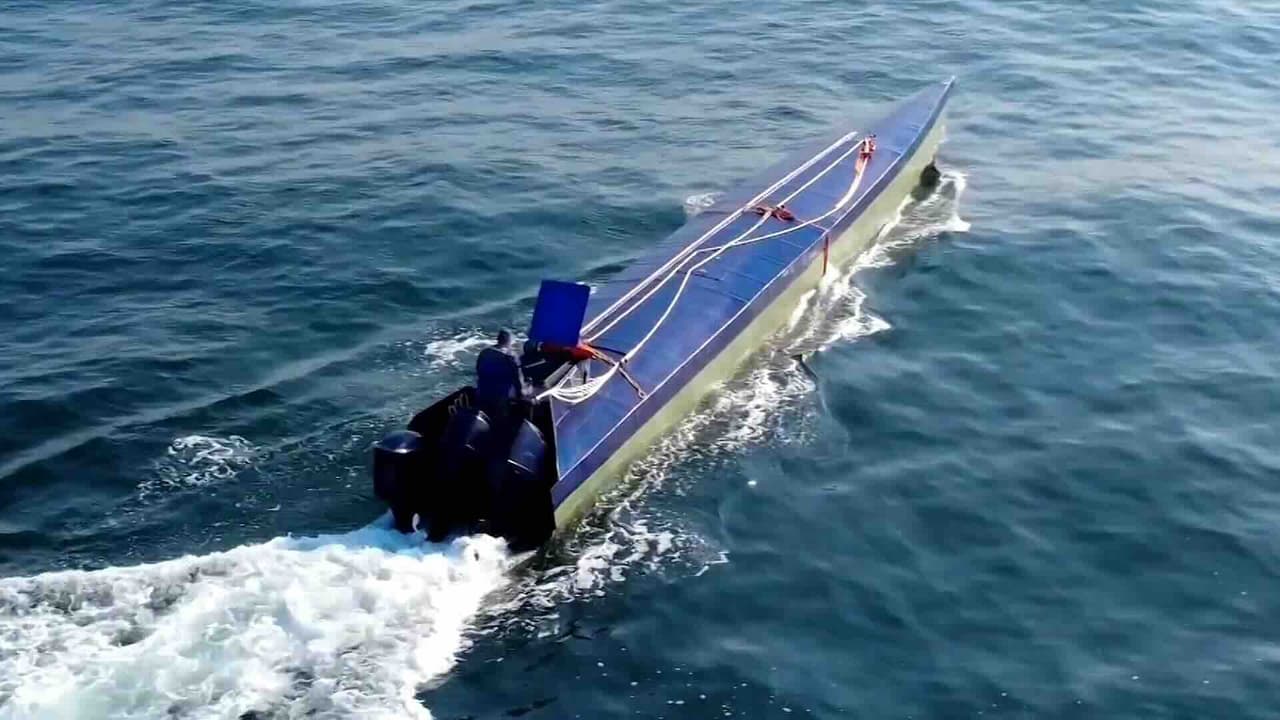 Autoridades mexicanas incautan semisumergible con 20 toneladas de cocaína