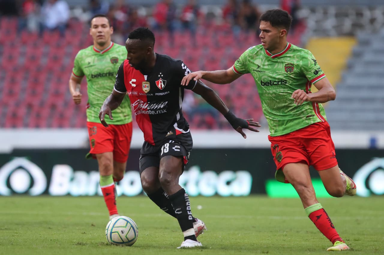 Los Bravos de Hernán Cristante se metieron en el Estadio Jalisco para sacar un gran resultado al vencer al Bicampeón Atlas con buen gol de Jesús Dueñas en el segundo tiempo.