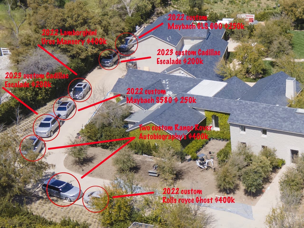 Los lujos autos de Kim Kardashian con un valor total de 2.1 millones de dólares.