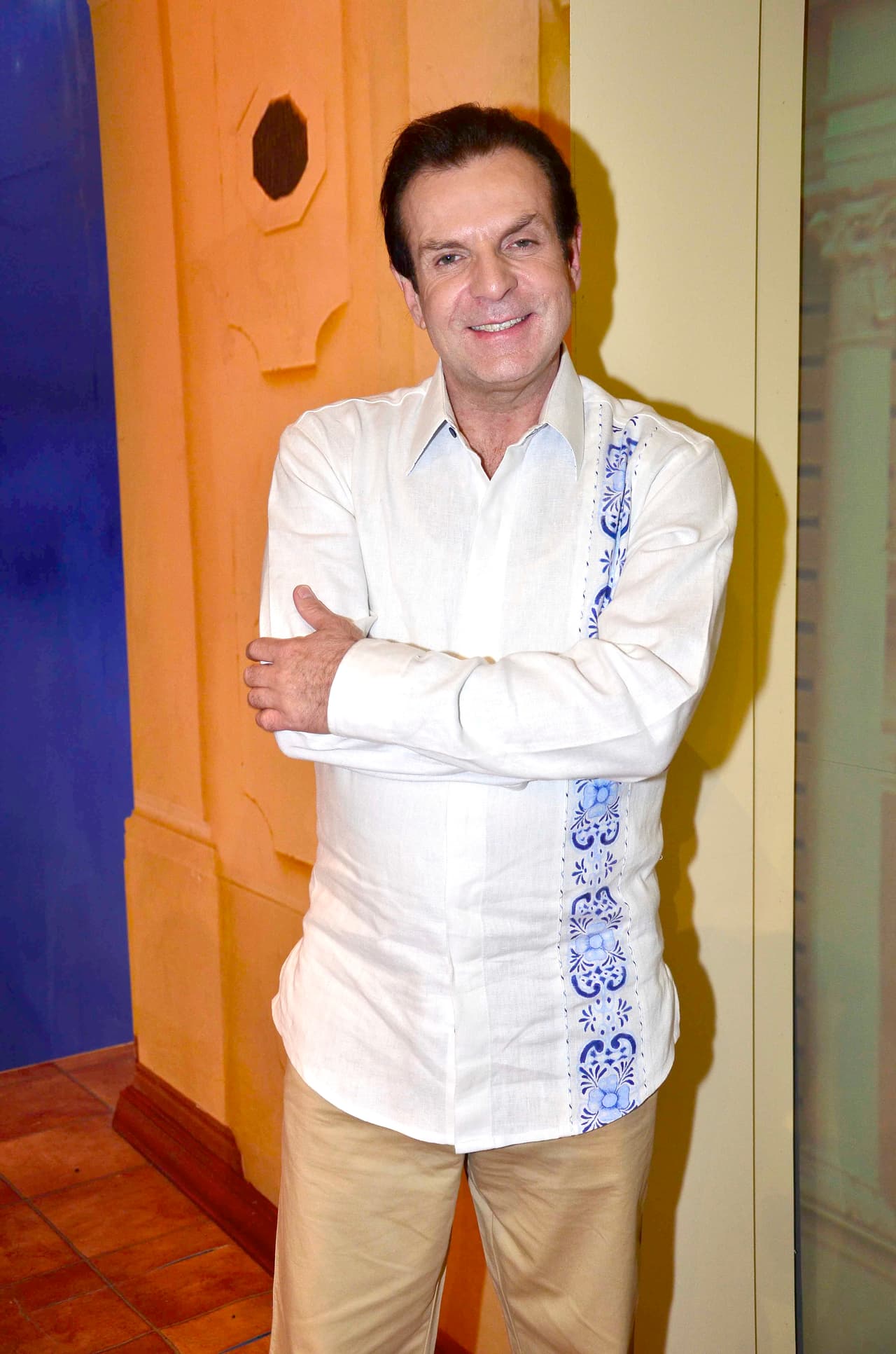 "Hubiera querido mantener mi homosexualidad en privado, pero me sacaron del clóset de la peor manera. No les bastó decir que soy gay, inventaron que soy alcohólico y drogadicto", declaró en agosto de 2015 a la revista Fama.