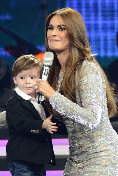 Por supuesto, es el orgullo de sus padres.