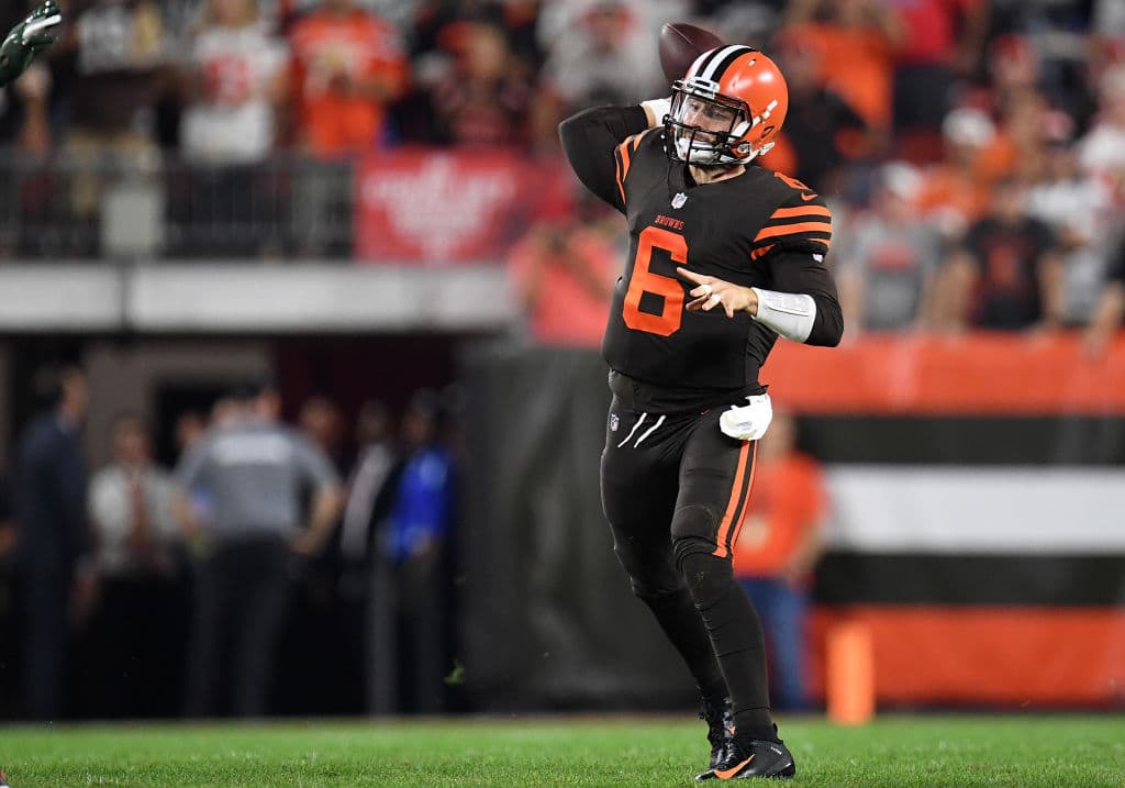 Esto trajo como consecuencia el debut en el fútbol americano profesional de su selección de primera ronda del Draft de 2018: Baker Mayfield. La afición en el FirstEnergy Stadium ya lo pedía también.