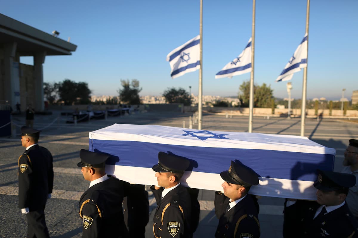 Peres falleció a los 93 años, tras complicaciones severas de salud las últimas dos semanas.