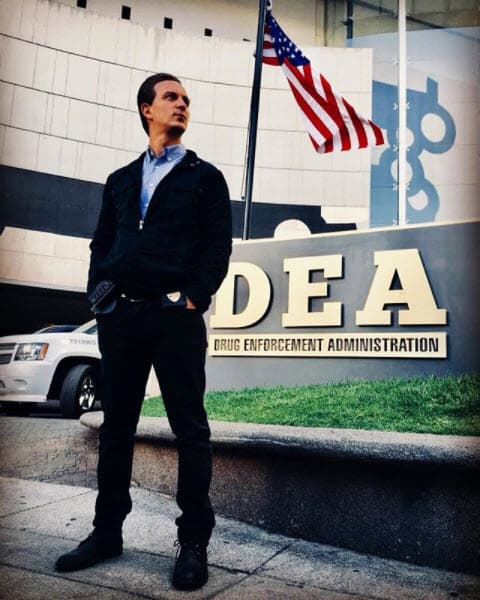 Mikael Lacko es otro de los actores que se integran a este proyecto. Dará vida a Tony Waters: "Sin la injusticia no existiría la ley", escribió en Instagram.