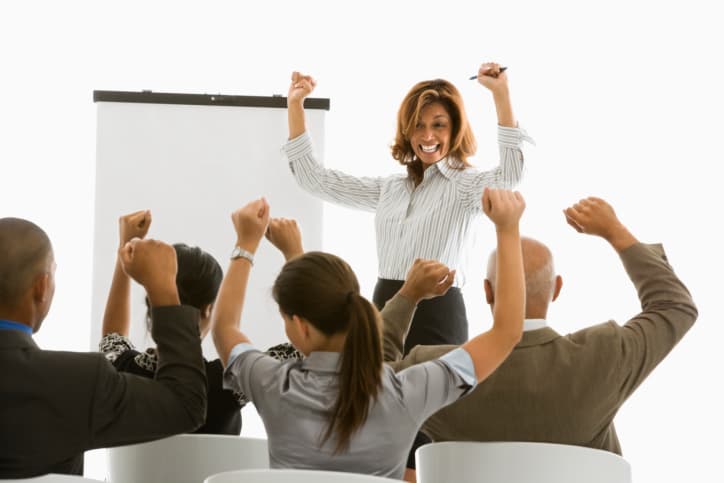 ¿Cómo influye Neptuno directo en tu signo Leo? Básicamente en tu creatividad, sabrás qué hacer y qué decir en cada momento. Te surgirán ideas que si las aplicas bien te conducirán al éxito.