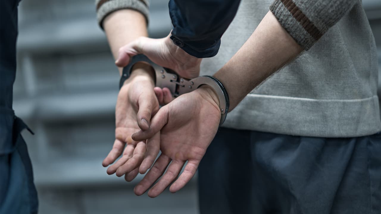 Propuesta de ley permitiría a los ciudadanos realizar arrestos en casos de robo en Arizona