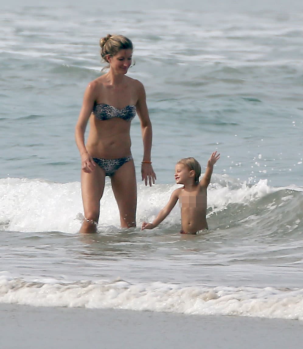 La brasileña estuvo acompañada de sus hijos.