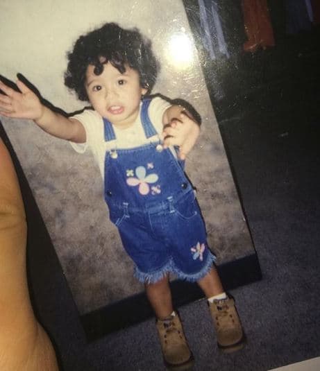 De pequeña ya lucía sus crespos.