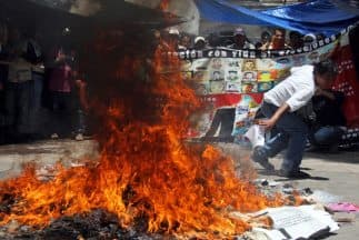 Los maestros arreciaron sus protestas en Oaxaca desde las elecciones del pasado 7 de junio.