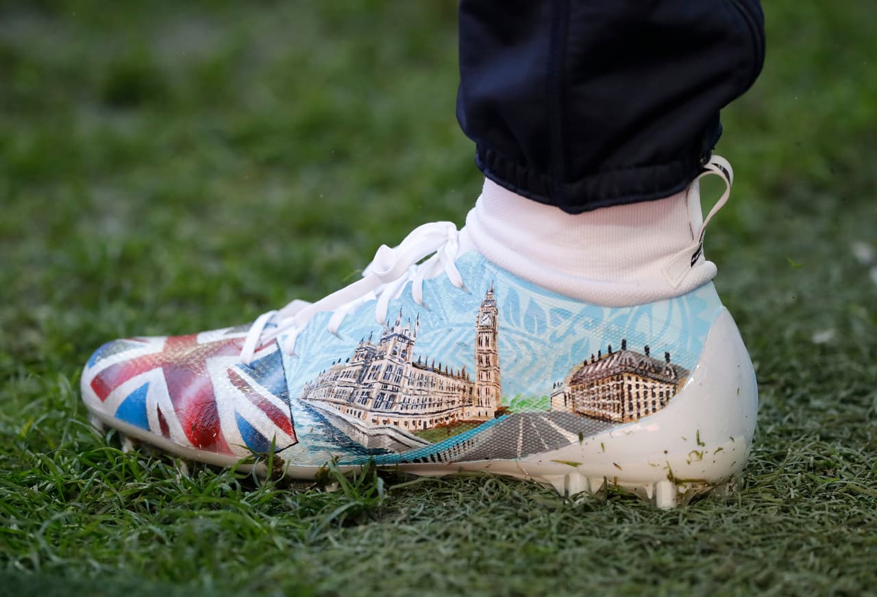 Los detalles de color inundaron a Londres en el partido de Tennessee Titans y Los Angeles Chargers disputado en Wembley, que recibió la fiesta del fútbol americano de la NFL.