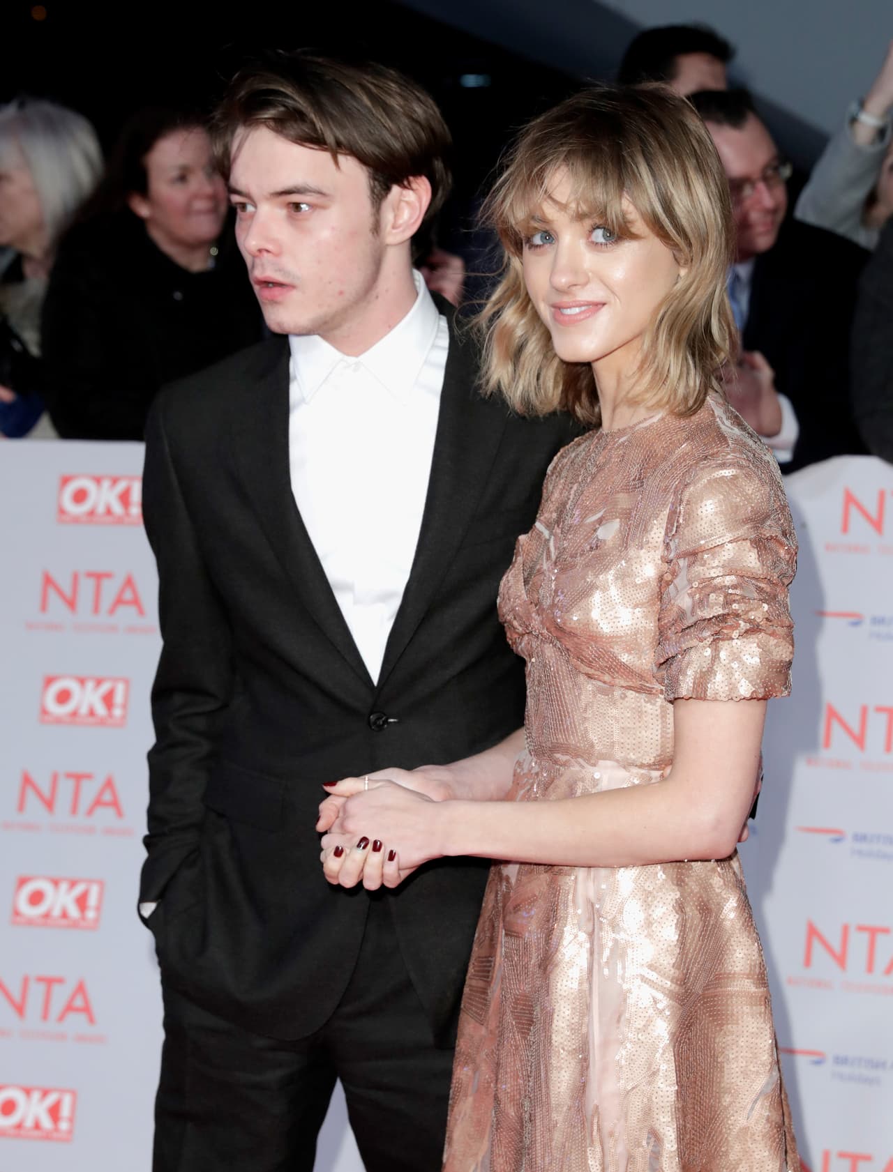<b>Natalia Dyer y Charlie Heaton</b>: ambos interpretan personajes claves en ‘Stranger things’ y tuvieron su romance de serie, pero hace poco se dejaron ver juntos en la alfombra roja de los Fashion Awards. 
<br>
<br>