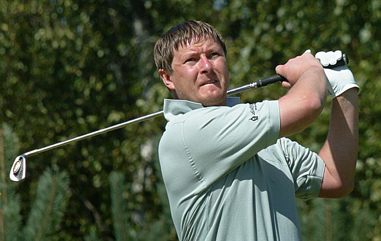Tras su retiro del tenis, Kafelnikov probó en el golf en 2014 y obtuvo puntos en el ránking d la PGA.