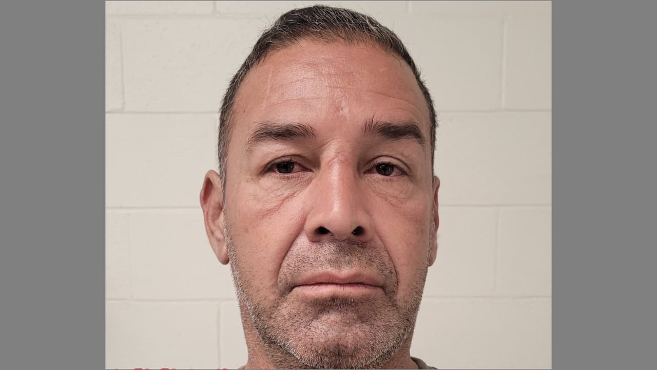 Agentes de la Patrulla Fronteriza de la estación de Yuma arrestaron a un asesino convicto que ingresó ilegalmente a EEUU desde México. Amilcar Jesús Espinoza, un salvadoreño de 50 años, fue condenado en Texas en 2004 por asesinato.