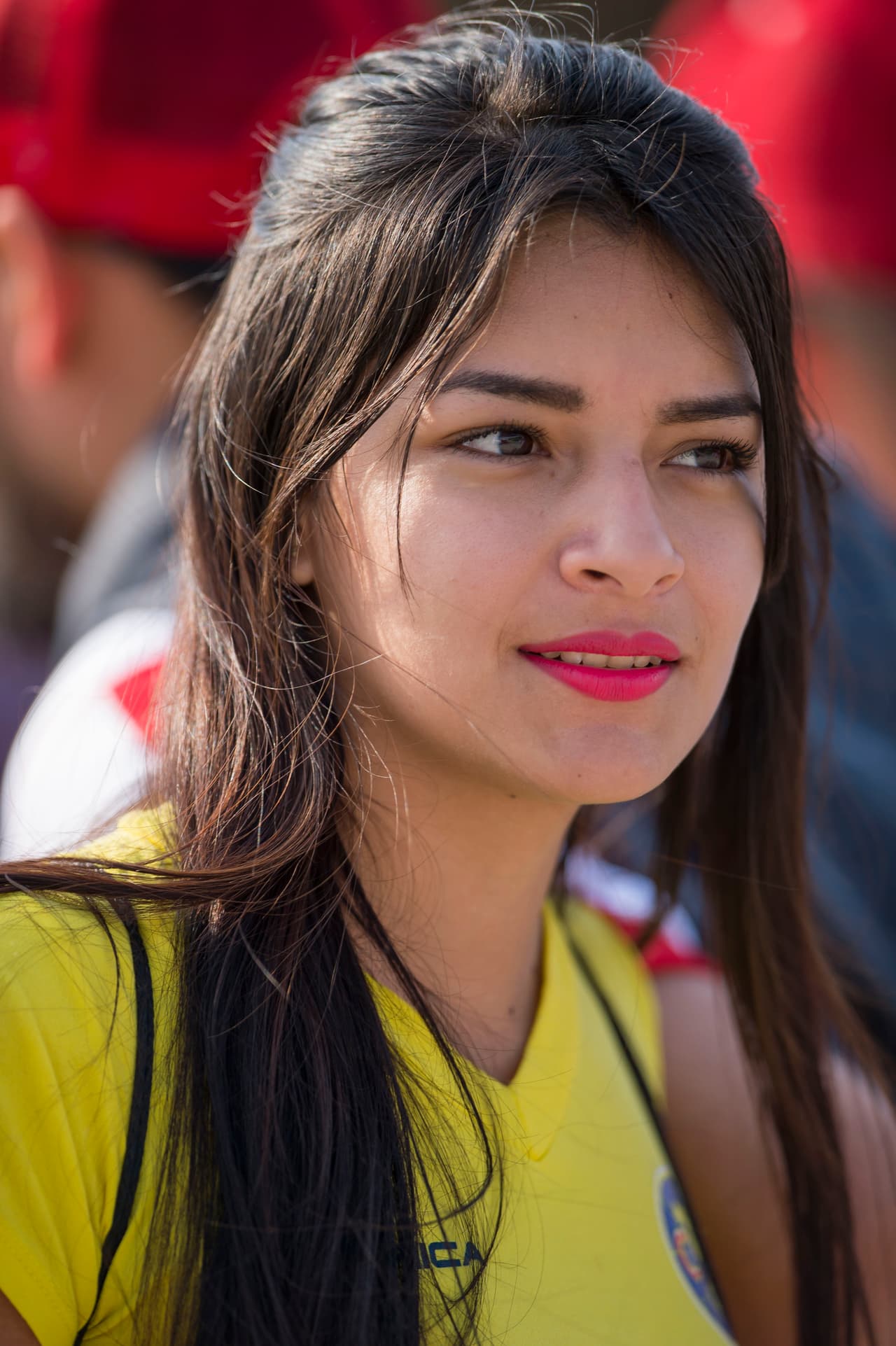 El Clásico Nacional entre las Chivas de Guadalajara y las Águilas del América en el Clausura 2018 de la Liga MX da muestras del colorido, respeto y buen ambiente entre dos rivales tradicionales en el fútbol mexicano.