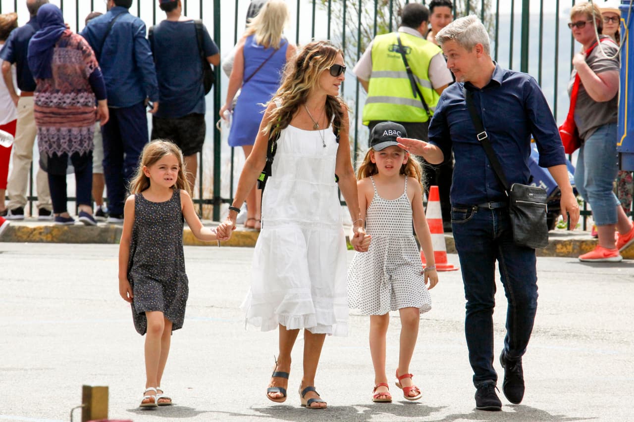 Sarah Jessica Parker y Matthew Broderick con sus hijas