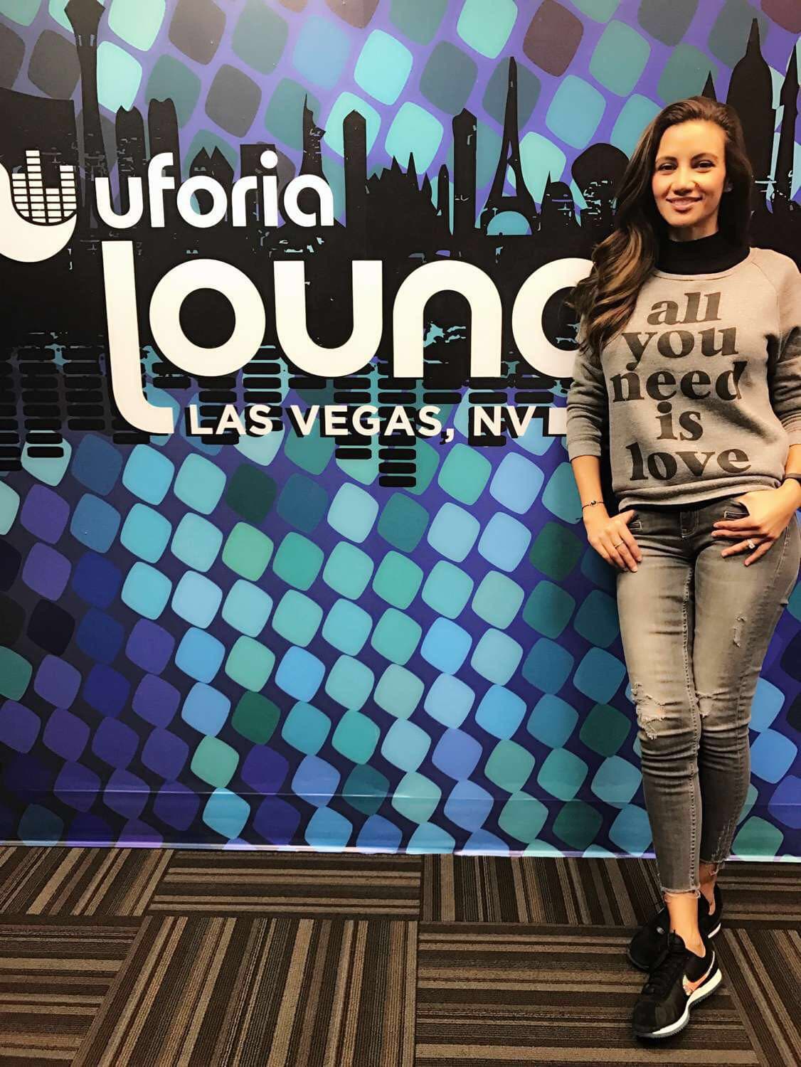 Argy nos dice que 'All you need is love'.