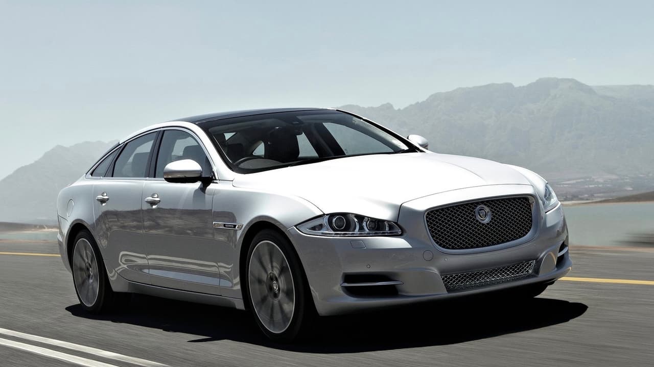 <h3 class="cms-h3-H3">9. Jaguar XJL</h3>
<br>Depreciación promedio después de cinco años: 
<b>66.4%</b>
<br>La versión de plataforma extendida del hermoso sedán ejecutivo de súper lujo de Jaguar, es muy capaz y competente en muchas áreas, La retención de su valor no es una de ellas.