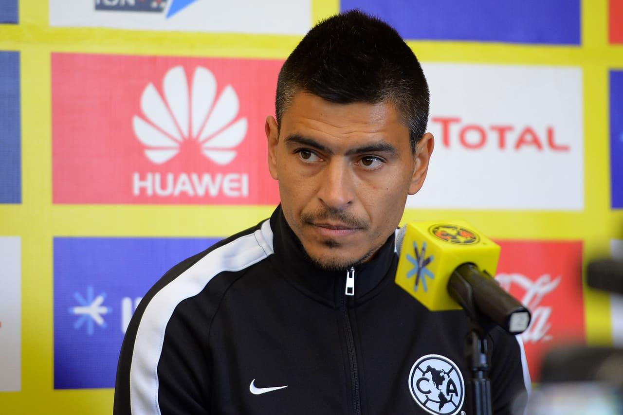 Goltz: "Si queremos defenderlo (a Ambriz) hay que hacerlo dentro del campo"