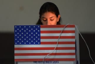 Los hispanohablantes  enfrentaron trabajadores electorales confundidos y falta de intérpretes el día de las elecciones en Pensilvania