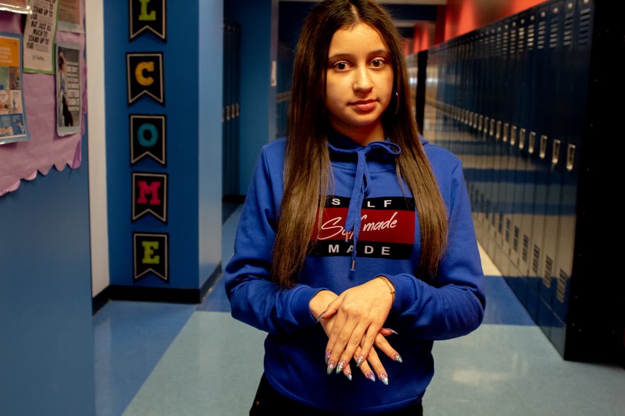 "No somos locas": 1 de cada 5 estudiantes latinas ha contemplado el suicidio. Ahora defienden su derecho a ser escuchadas