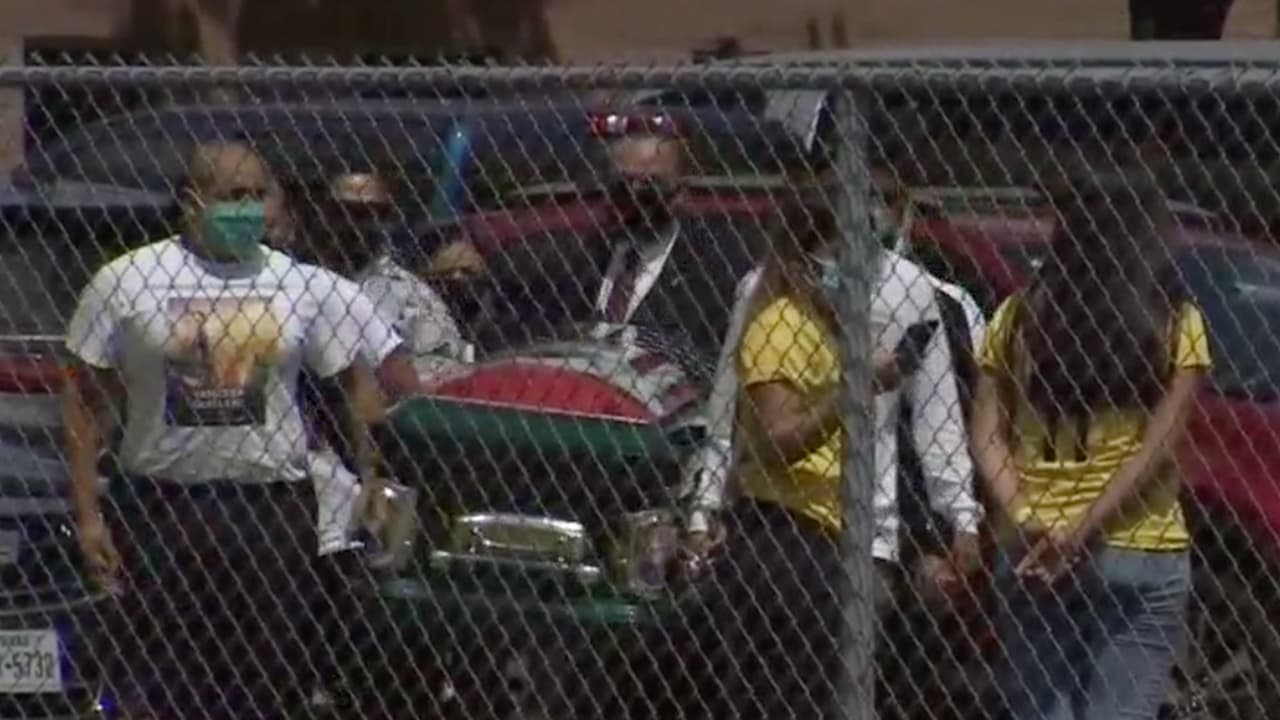 También en este caso se pide usar mascarillas y mantener el distanciamiento social para evitar los contagios del covid-19.