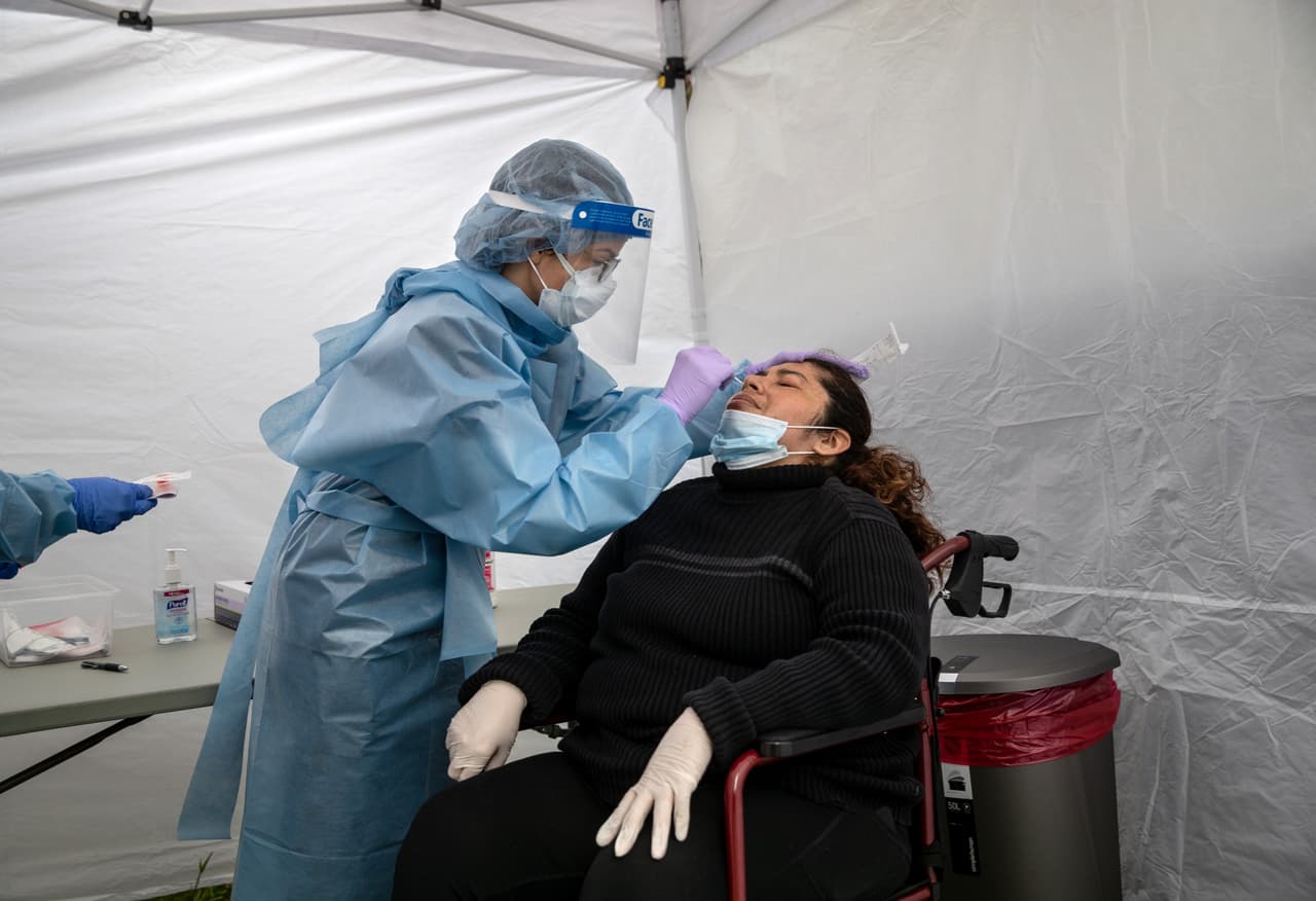 Los CDC estiman que el número de casos de coronavirus en EEUU podría ser 10 veces mayor al reportado