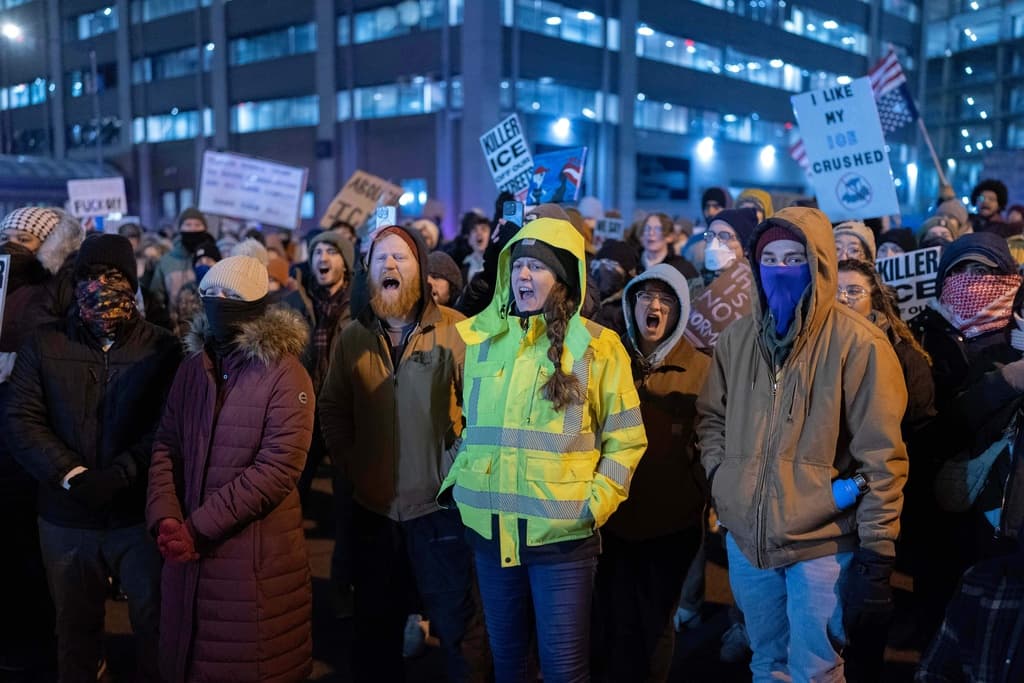 Portar armas en protestas en Florida: qué permite la ley y cuándo es delito