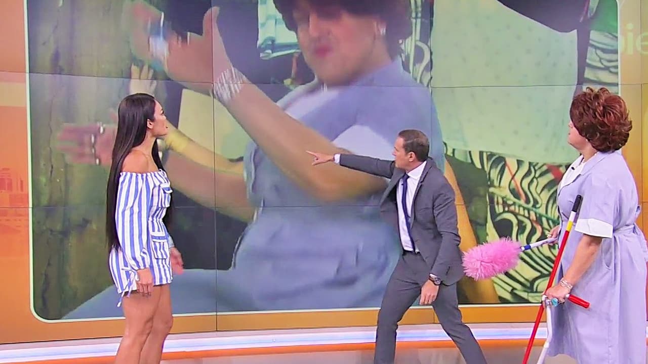 Había varias cosas raras en las imágenes, entre ellas algunos brazos extras tras doña Meche.