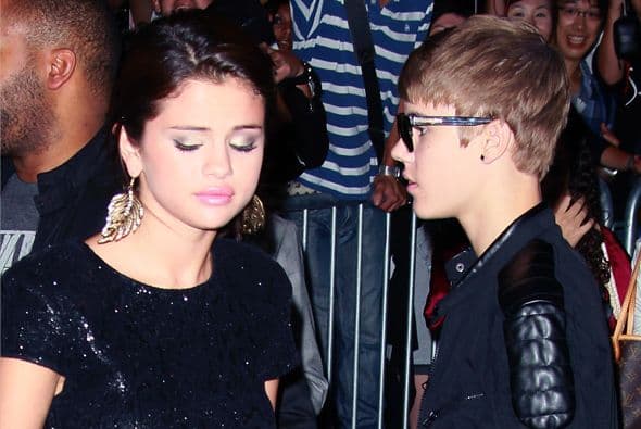 El cantante le contó a un amigo que Selena perdió su virginidad con él. Y luego aseguró que 'Sel' tenía problemas de alcohol.