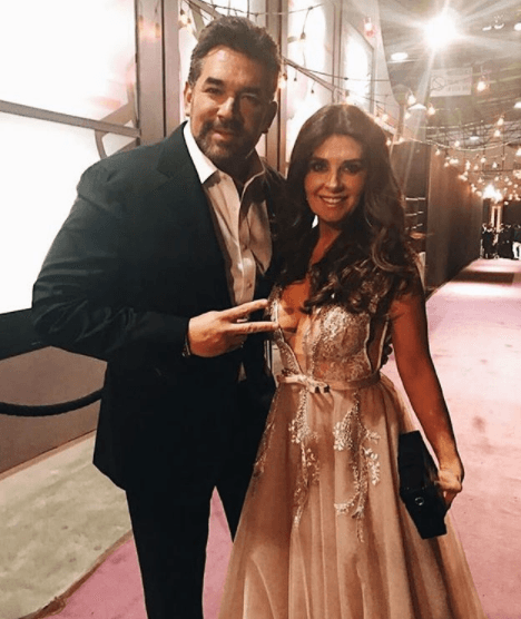 Mayrín Villanueva con su esposo Eduardo Santamarina.