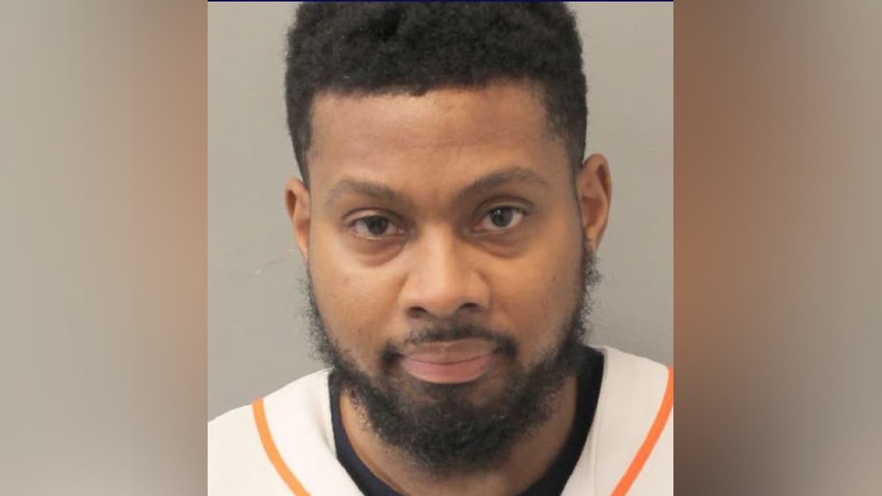 Jaime Dennis, es sospechoso de conducir bajo los efectos el alcohol.