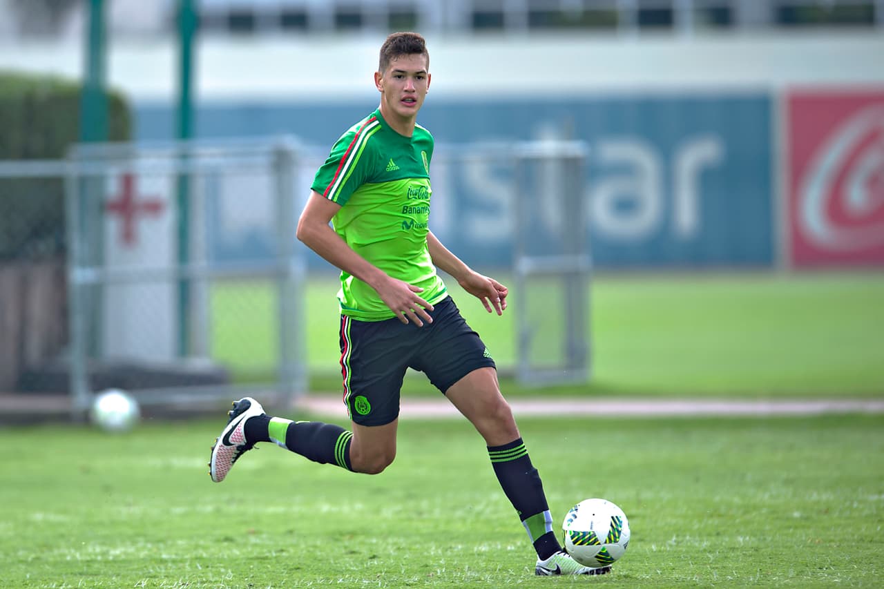 César Montes (Monterrey) - Defensa