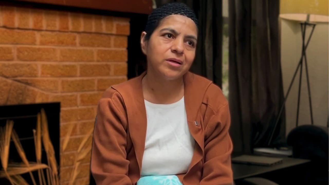 Piden ayuda para mujer que perdió sus cuatro extremidades por infección bacteriana durante viaje a Chicago