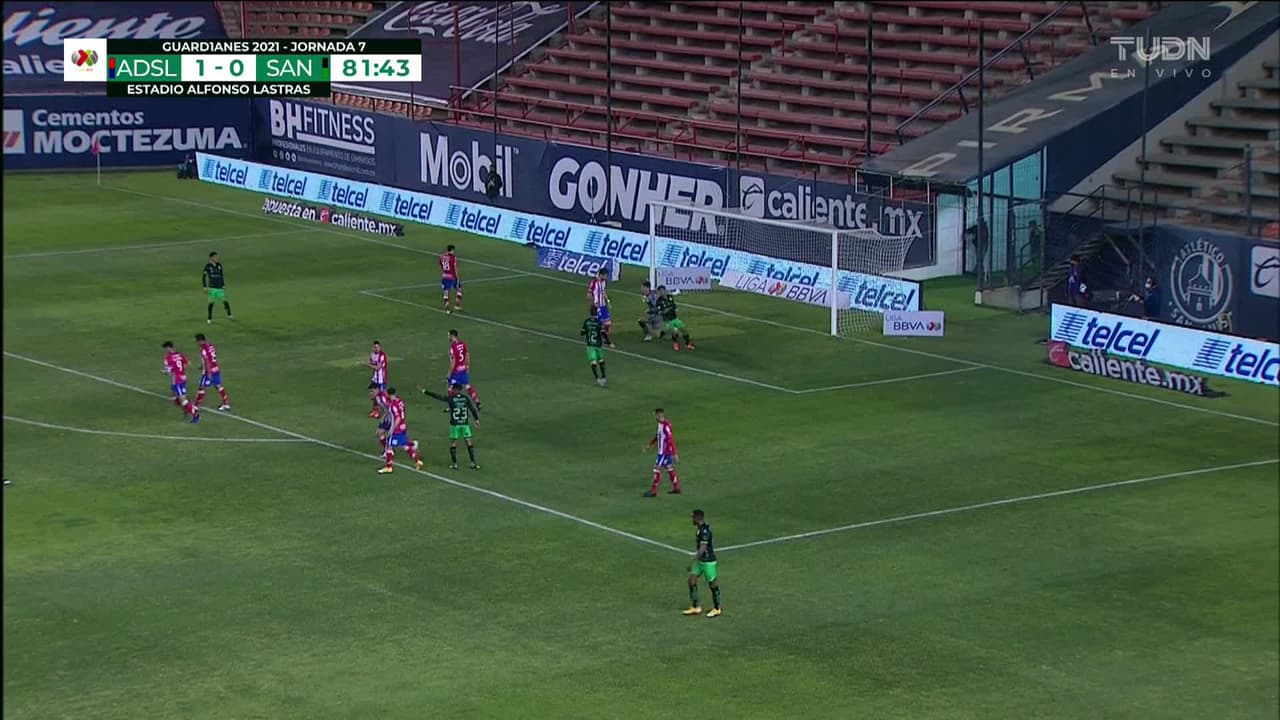 ¡TIRO ATAJADO! disparo por Andrés Felipe Ibargüen.