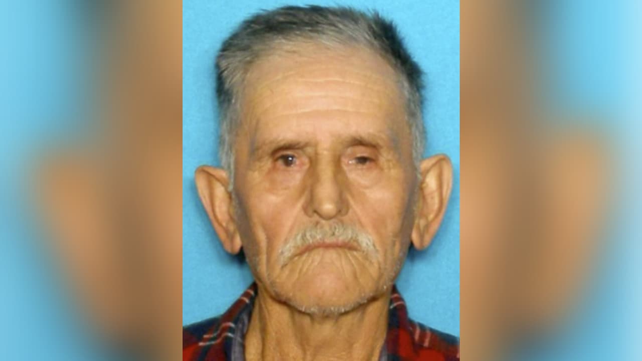 Ramón Cruz, hombre hispano, nacido el 28-12-1935. El señor Cruz murió en la cuadra 7100 de Harrisburg Drive en Houston, Texas el 25 de mayo de 2023. Llame al Instituto de Ciencias Forenses del Condado de Harris al 832-927-5000 y consulte el caso ML23-2001.
<br>
<a href="https://www.namus.gov/UnclaimedPersons/Case#/104610">https://www.namus.gov/UnclaimedPersons/Case#/104610</a>