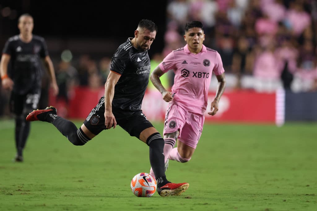 Sin Messi, Héctor Herrera destaca en once ideal del año en MLS