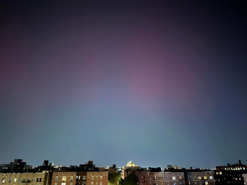 Las alertas por la tormenta se mantienen para el viernes 11 de octubre, por lo que
<b> el fenómeno podría ocurrir esta noche de nueva cuenta</b>.
<br>