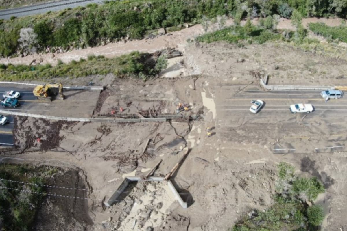 Las autoridades señalaron que ningún conductor resultó herido. La carretera tuvo que ser cerrada cerca de la milla 228, ubicada en Price Canyon entre Soldier Summit y Helper.